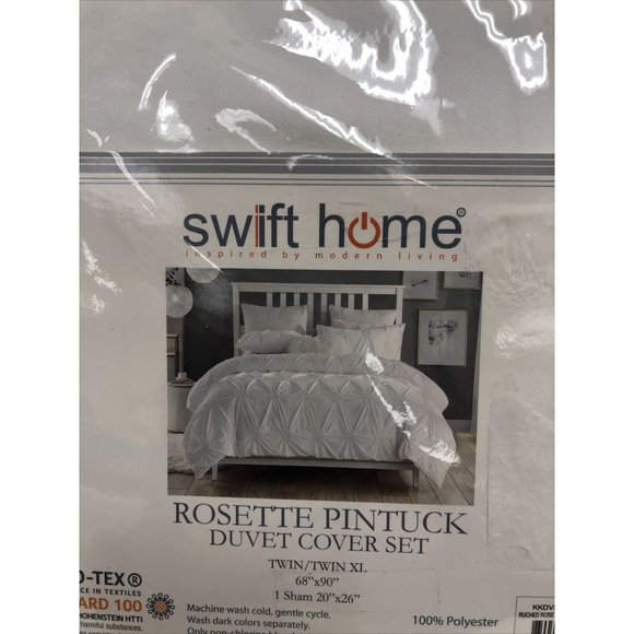 Swift Home Rosette Pinktuck Duvet Cover Set White Twin/Twin XL - Picture 2 of 10